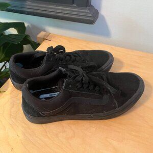 Black Suede Lace-up Vans (7)